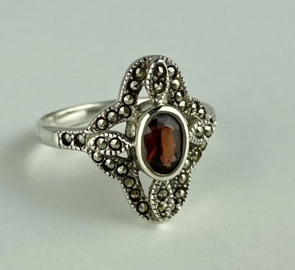 925 Sterling Silver Almandine & Marcasites Ring Size 7